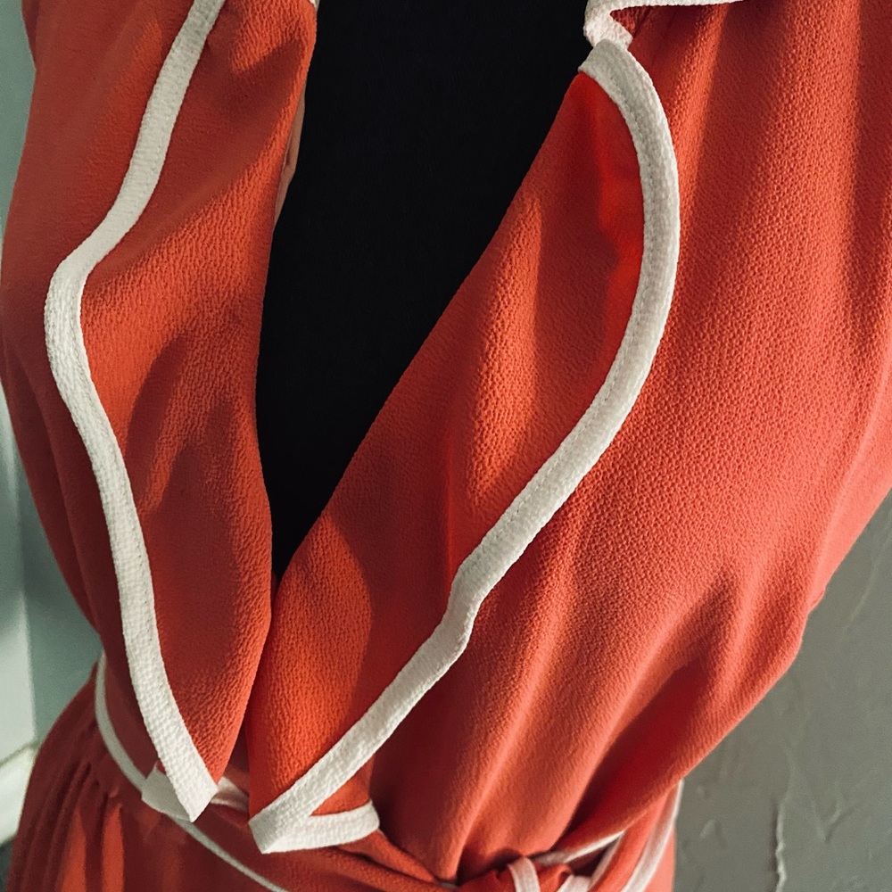 ModCloth Women's size Medium Daytime Dapper Wrap Dress Coral Carnation